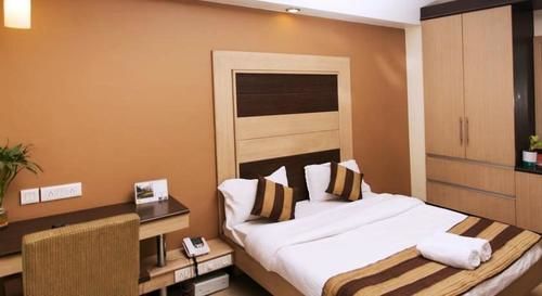 גורגאון Pacific Inn Huda City Centre Sec 41 מראה חיצוני תמונה