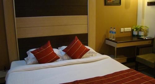 גורגאון Pacific Inn Huda City Centre Sec 41 מראה חיצוני תמונה